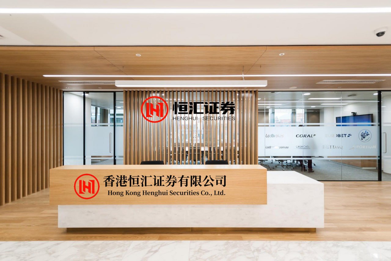 资生网 沈腾新片《欢迎来龙餐馆》今日全国上映, 预测票房超20亿;知名影评人称...